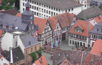 Dies ist ein Blick von nord-ost auf den Marktplatz Heppenheim (Bergraße)