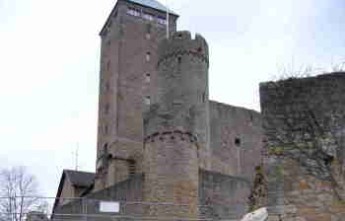 Dies ist ein Blick auf die Starkenburg vom Süden aus